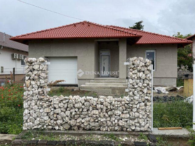 Eladó családi ház, Erdőkertesen 85 M Ft, 4 szobás