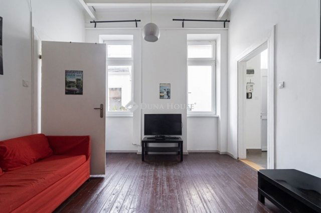 Eladó téglalakás, Budapesten, VII. kerületben 72 M Ft, 3 szobás