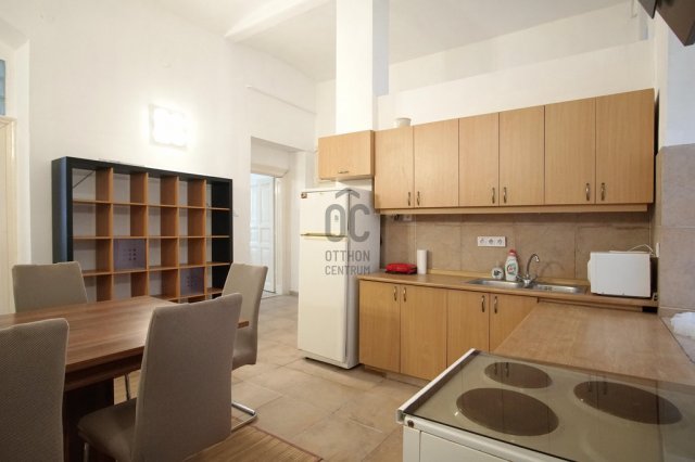 Eladó téglalakás, Budapesten, V. kerületben 124.9 M Ft, 3 szobás