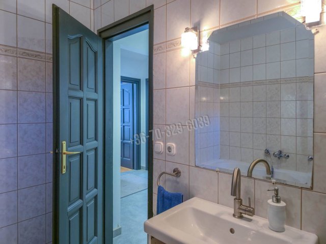 Eladó családi ház, Lövőn 124.9 M Ft, 4 szobás
