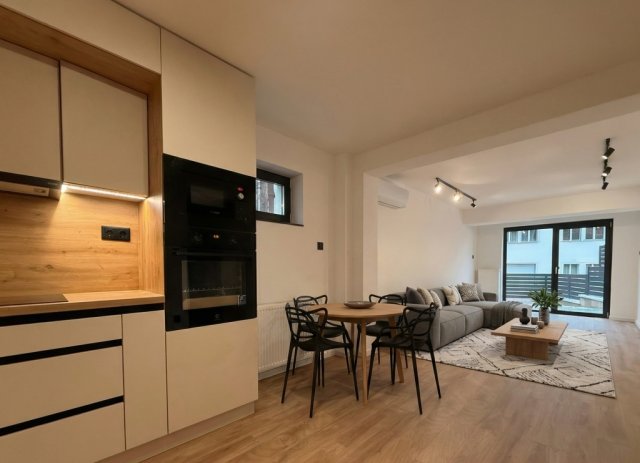 Eladó téglalakás, Pécsett 79.9 M Ft, 3 szobás