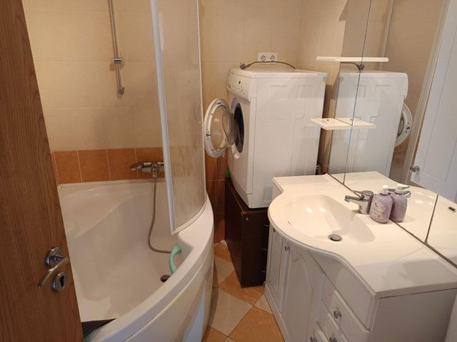 Kiadó téglalakás, albérlet, Pécsett 150 E Ft / hó, 1 szobás