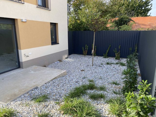 Eladó téglalakás, Balatonszárszón 116.765 M Ft, 4 szobás