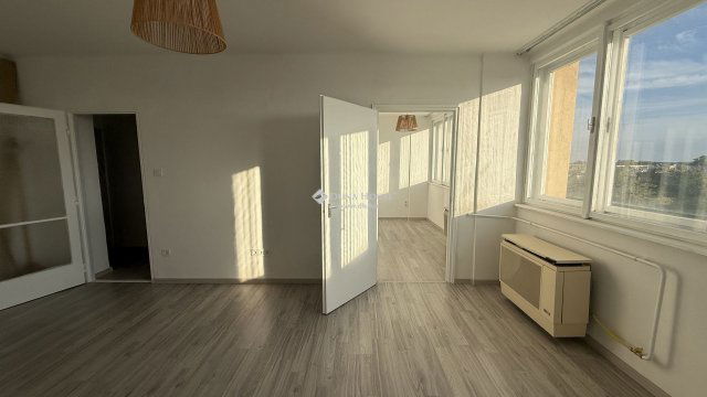 Eladó téglalakás, Szombathelyen, Szűrcsapó utcában 33.999 M Ft