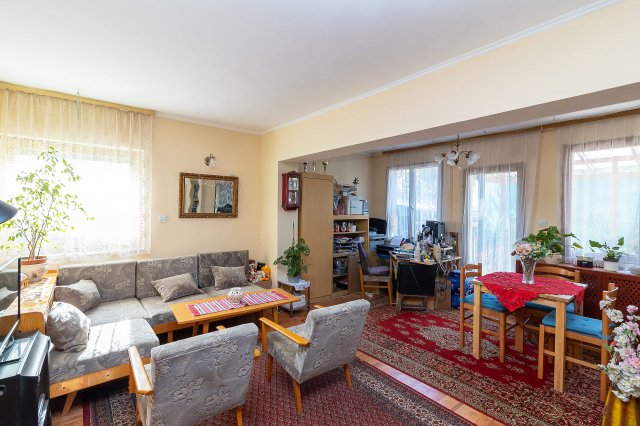 Eladó családi ház, Budapesten, XVIII. kerületben 99.9 M Ft