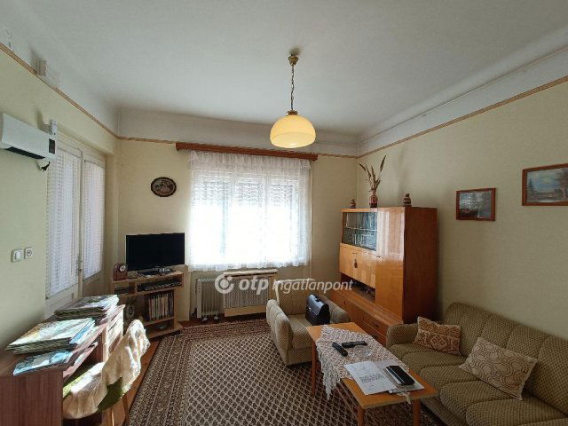 Eladó családi ház, Monoron 74 M Ft, 4 szobás