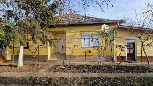 Eladó családi ház, Kétegyházán 16.9 M Ft, 120 szobás