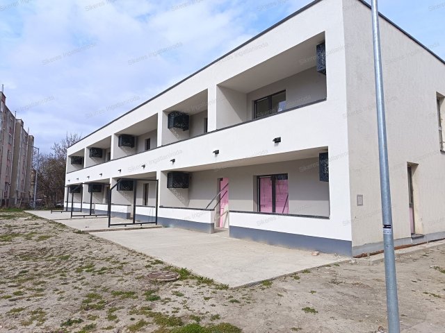 Eladó téglalakás, Komáromban 41.709 M Ft, 2 szobás