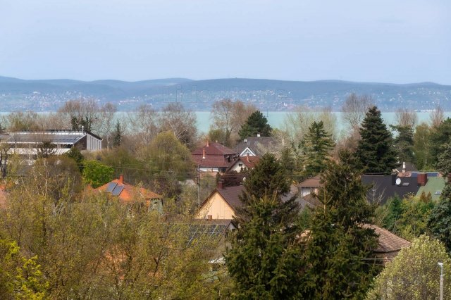 Eladó téglalakás, Siófokon 79.9 M Ft, 3 szobás