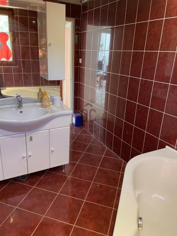 Kiadó téglalakás, albérlet, Törökbálinton 240 E Ft / hó