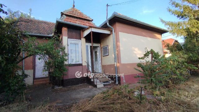 Eladó családi ház, Jászszentandráson 16.5 M Ft, 2 szobás