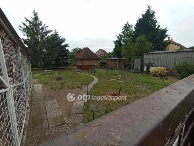 Eladó családi ház, Hatvanban 75 M Ft, 3 szobás
