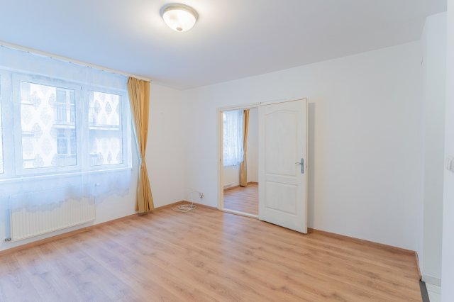 Eladó téglalakás, Budapesten, IX. kerületben 77 M Ft, 2 szobás