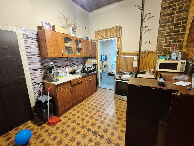 Eladó családi ház, Dunaharasztin 89.9 M Ft, 8 szobás