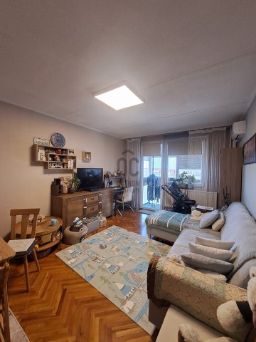 Eladó panellakás, Debrecenben 50.5 M Ft, 2 szobás