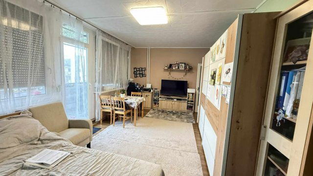 Eladó téglalakás, XVII. kerületben, Földműves utcában