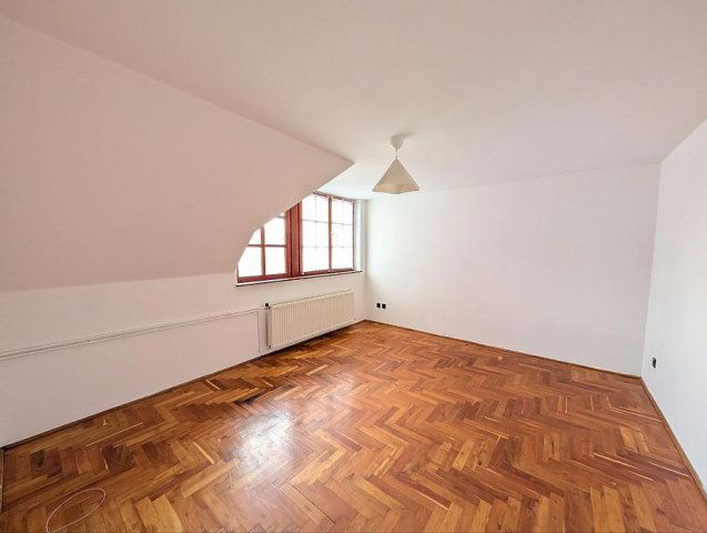 Eladó iroda, Budapesten, IV. kerületben 0.18 M Ft, 2 szobás