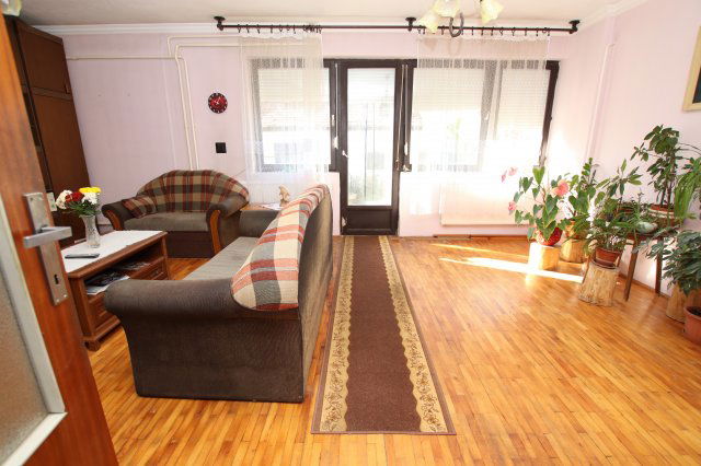 Eladó családi ház, Debrecenben 105 M Ft, 4 szobás