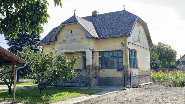 Eladó családi ház, Makón, Új utcában 30 M Ft, 2 szobás