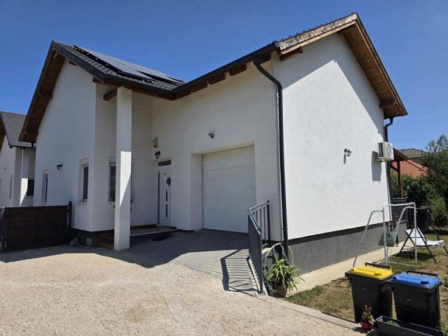 Eladó családi ház, Érden 132.9 M Ft, 4 szobás