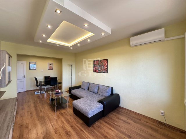 Kiadó panellakás, albérlet, Székesfehérvárott 180 E Ft / hó