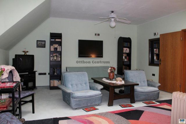 Eladó üzlethelyiség, Budapesten, XX. kerületben 250 M Ft