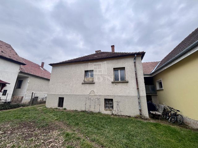 Eladó családi ház, Szombathelyen 65 M Ft, 3 szobás