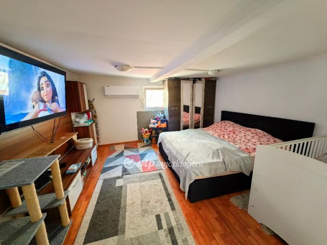 Eladó családi ház, Karcagon 15 M Ft, 1 szobás