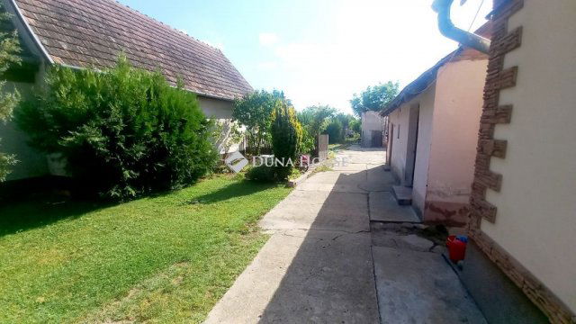 Eladó családi ház, Ballószögön 40 M Ft, 2 szobás