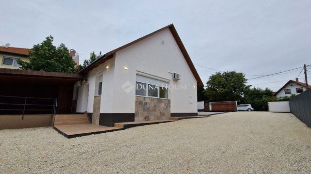 Eladó családi ház, Érden 109.9 M Ft, 5 szobás