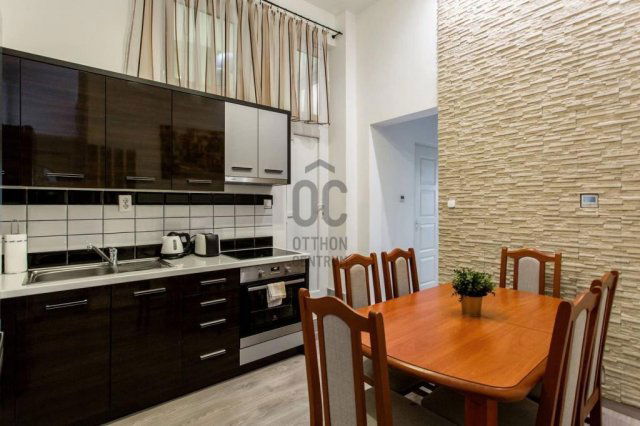 Eladó téglalakás, Budapesten, VI. kerületben 129.9 M Ft