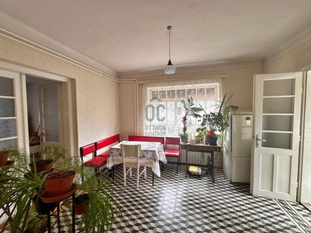 Eladó családi ház, Veresegyházon 74.9 M Ft, 2 szobás