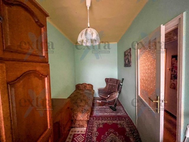 Kiadó téglalakás, albérlet, Szegeden 60 E Ft / hó, 3 szobás