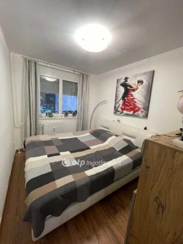 Eladó panellakás, Budapesten, III. kerületben 89.9 M Ft, 3 szobás