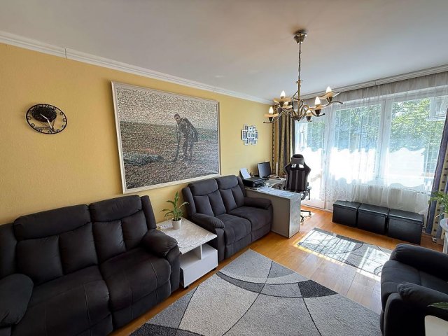 Eladó panellakás, Szentendrén 68.9 M Ft, 2 szobás