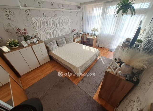 Eladó panellakás, Nyíregyházán 40.9 M Ft, 2 szobás