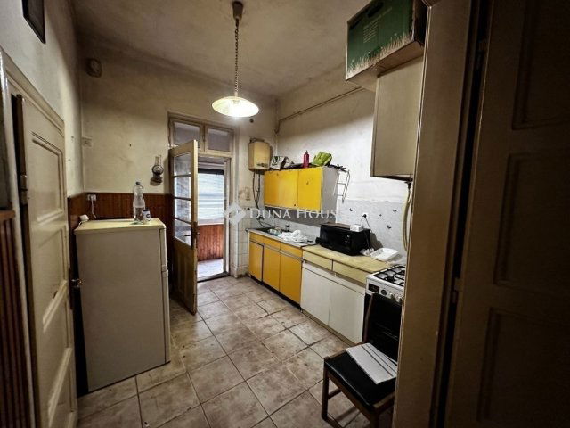 Eladó téglalakás, Budapesten, XX. kerületben 31 M Ft, 1 szobás