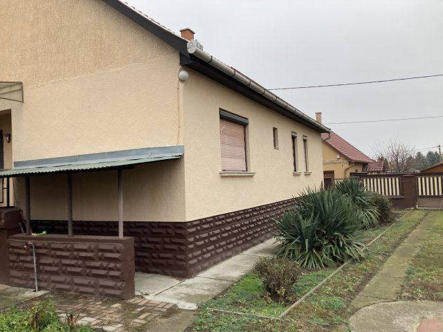 Eladó családi ház, Jászberényben, Zerge utcában 54.9 M Ft