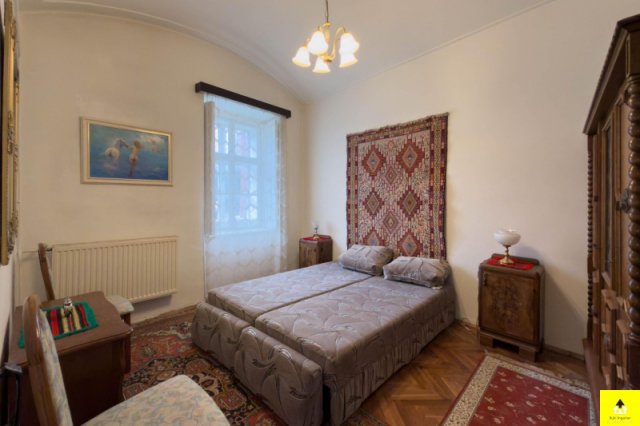 Eladó téglalakás, Kőszegen 35 M Ft, 2 szobás