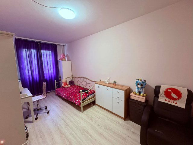 Eladó téglalakás, Szegeden 19.9 M Ft, 1+2 szobás