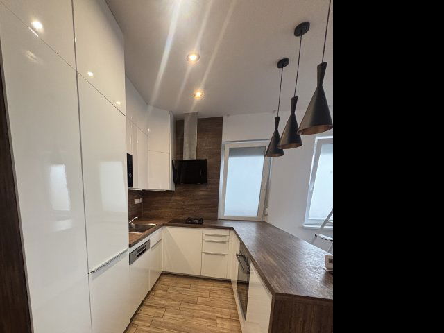 Kiadó téglalakás, albérlet, Szentendrén 390 E Ft / hó