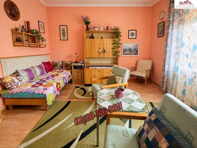 Eladó családi ház, Dunavecsén 49 M Ft, 3 szobás