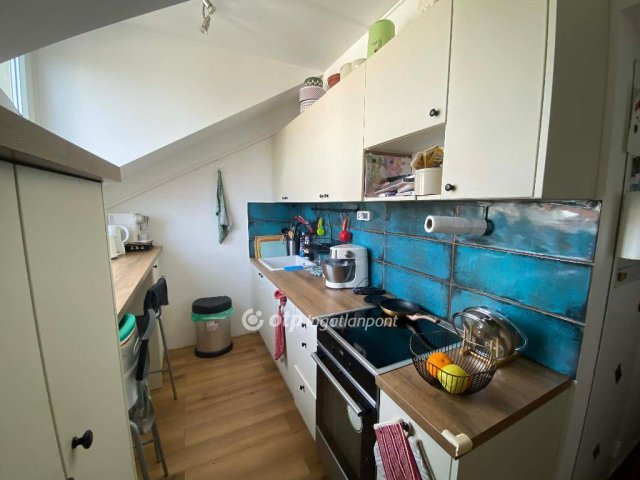 Eladó panellakás, Szentendrén 79.9 M Ft, 2+1 szobás