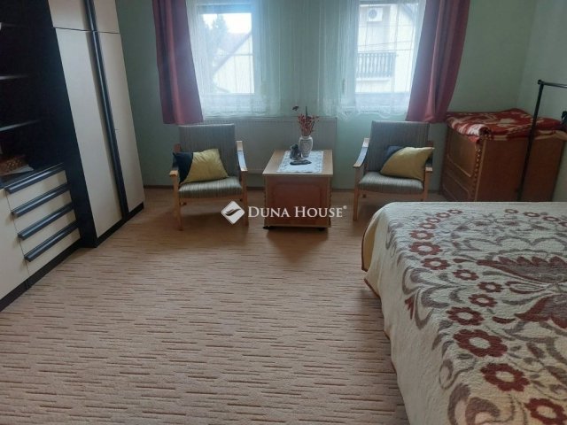 Eladó családi ház, Kozármislenyen 109.95 M Ft, 5 szobás