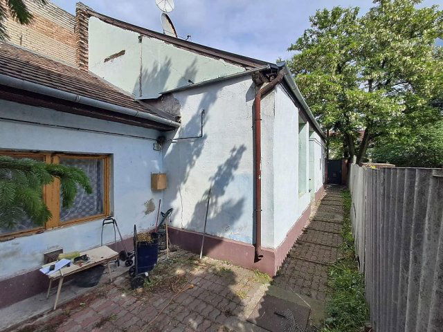 Eladó telek, Budapesten, XV. kerületben 55 M Ft