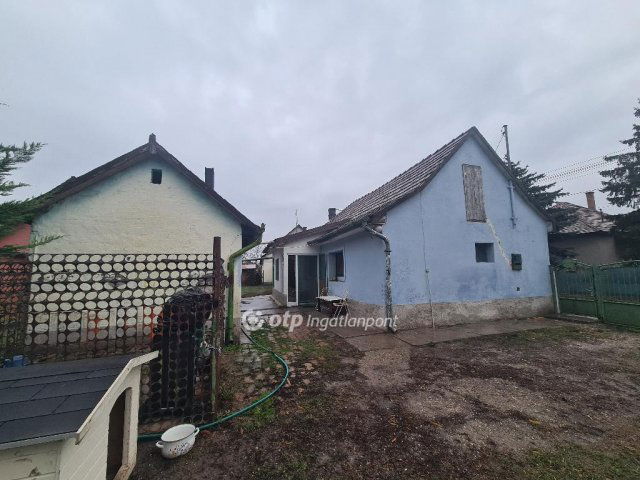 Eladó családi ház, Kiskunlacházán 44.9 M Ft, 5 szobás