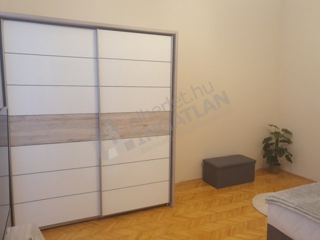 Kiadó téglalakás, albérlet, VII. kerületben, Dohány utcában