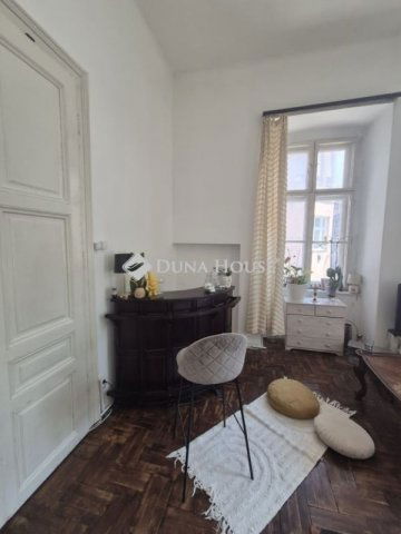 Eladó téglalakás, Budapesten, VIII. kerületben 99.9 M Ft