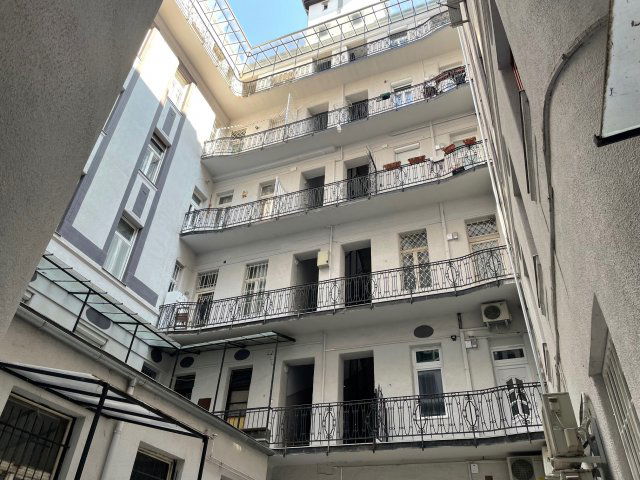 Eladó téglalakás, Budapesten, VI. kerületben 219 M Ft, 4 szobás