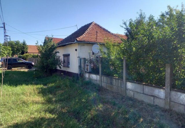 Eladó családi ház, Okányon, Vasút utcában 3.1 M Ft, 1+1 szobás